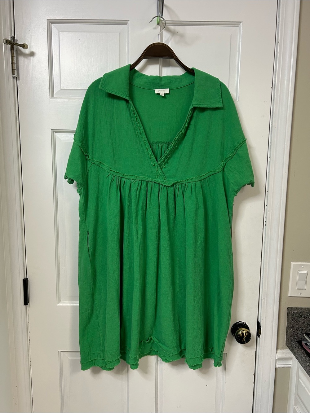 Oddi Relaxed V-Neck Mini Dress Size M